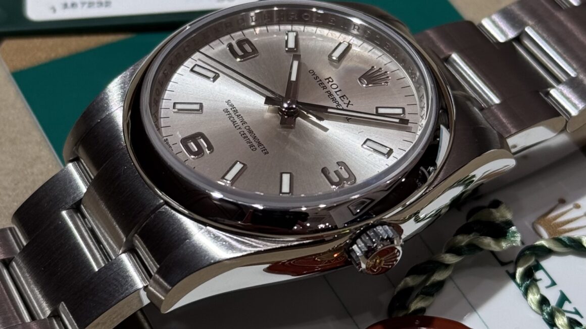 エアキングからオイスターパーペチュアルへ　Ref.114200
