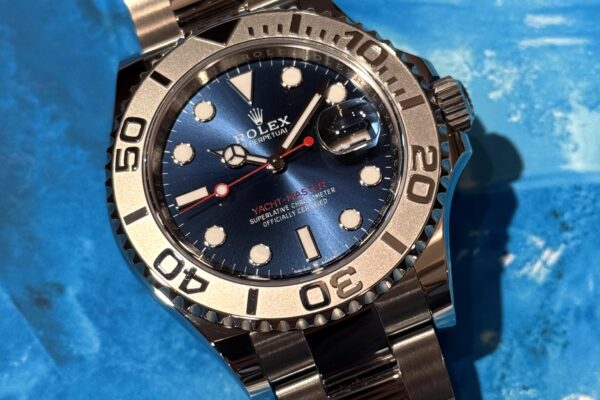 プラチナベゼルと親和性のあるブルーダイヤル　Ref.126622
