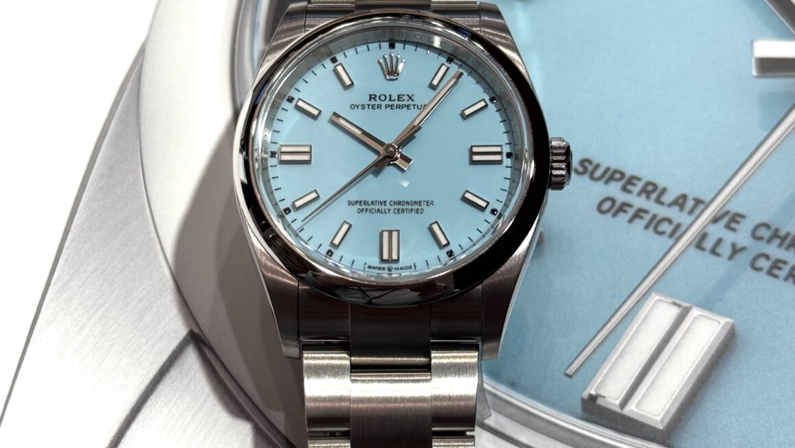 新品！大人気のターコイズダイヤル！　Ref.126000