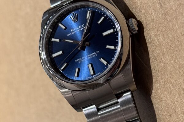 生産が終了したブライトブルーダイヤル　Ref.124200