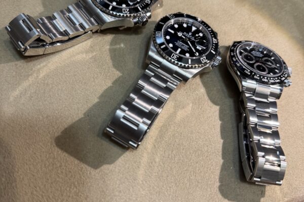 人気の中古商品入荷情報