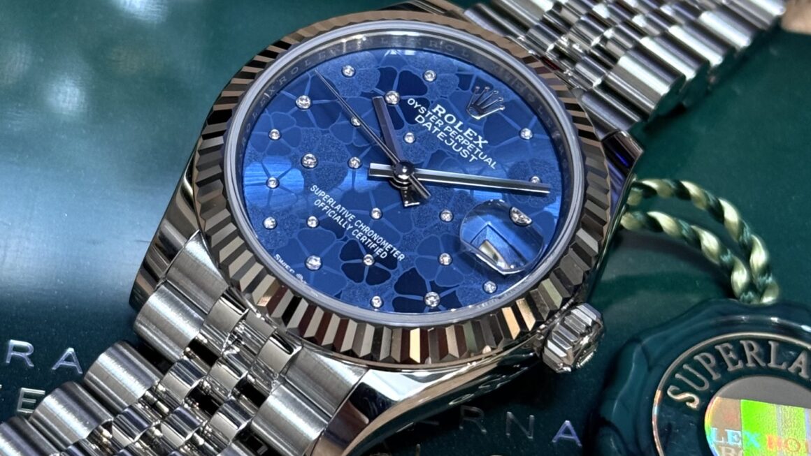 ダイヤが散りばめられたオシャレなダイヤル　Ref.278274G