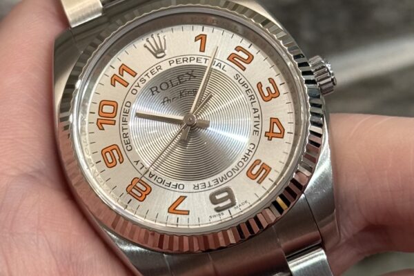 身に着けていたら注目度UP！　Ref.114234