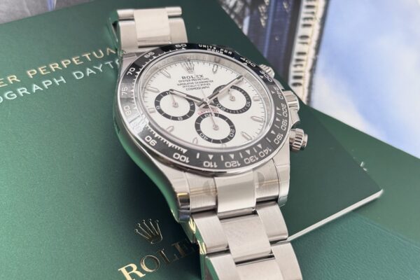 価格が上昇しております！！　Ref.126500LN