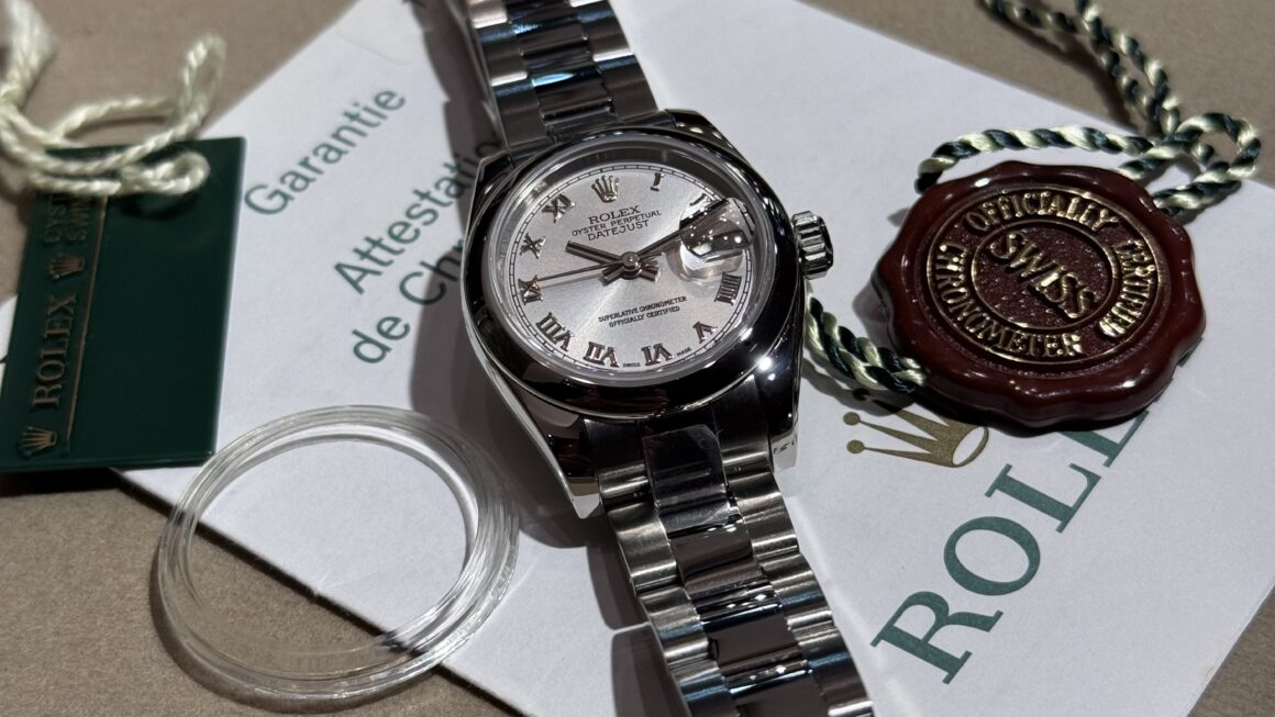 派手さが無く落ち着きのあるグレーローマ　Ref.179160