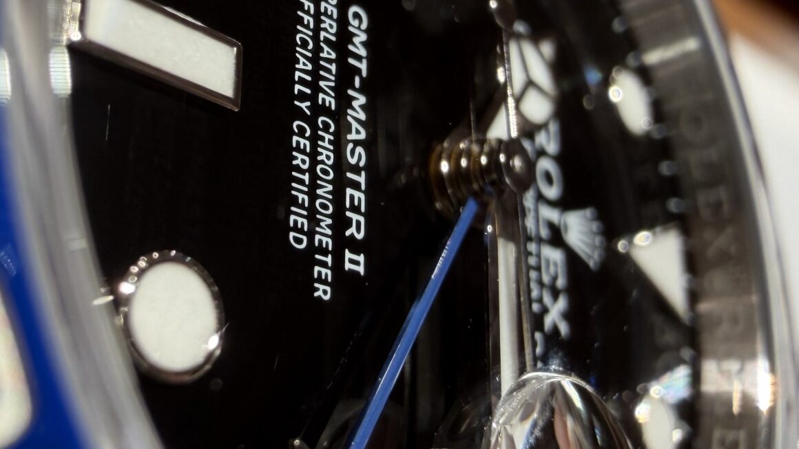 価格高騰中！購入するならお早めに　Ref.126710BLNR