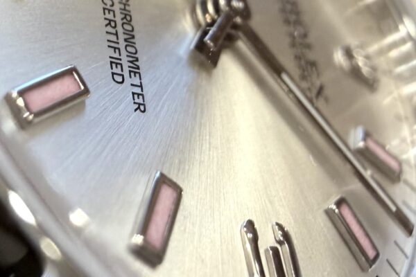 ピンクバーでオシャレ度UP！　Ref.177200