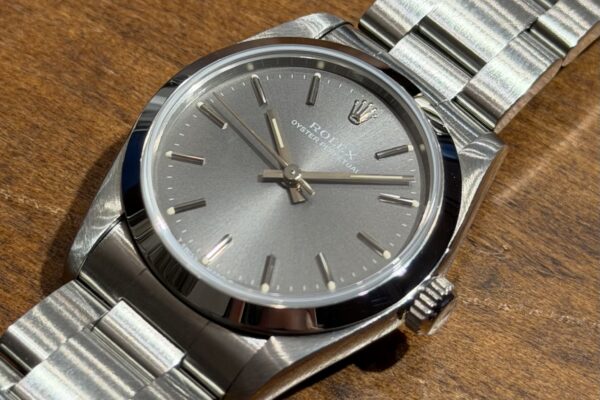 上品な印象のグレーダイヤル　Ref.67480