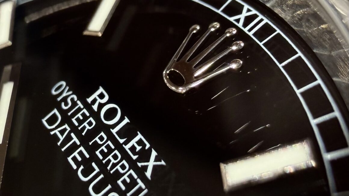 スーツなどの正装にオススメです　Ref.116234