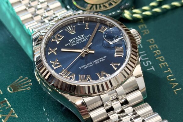 メンズサイズにはないブライトブルーローマ　Ref.278274