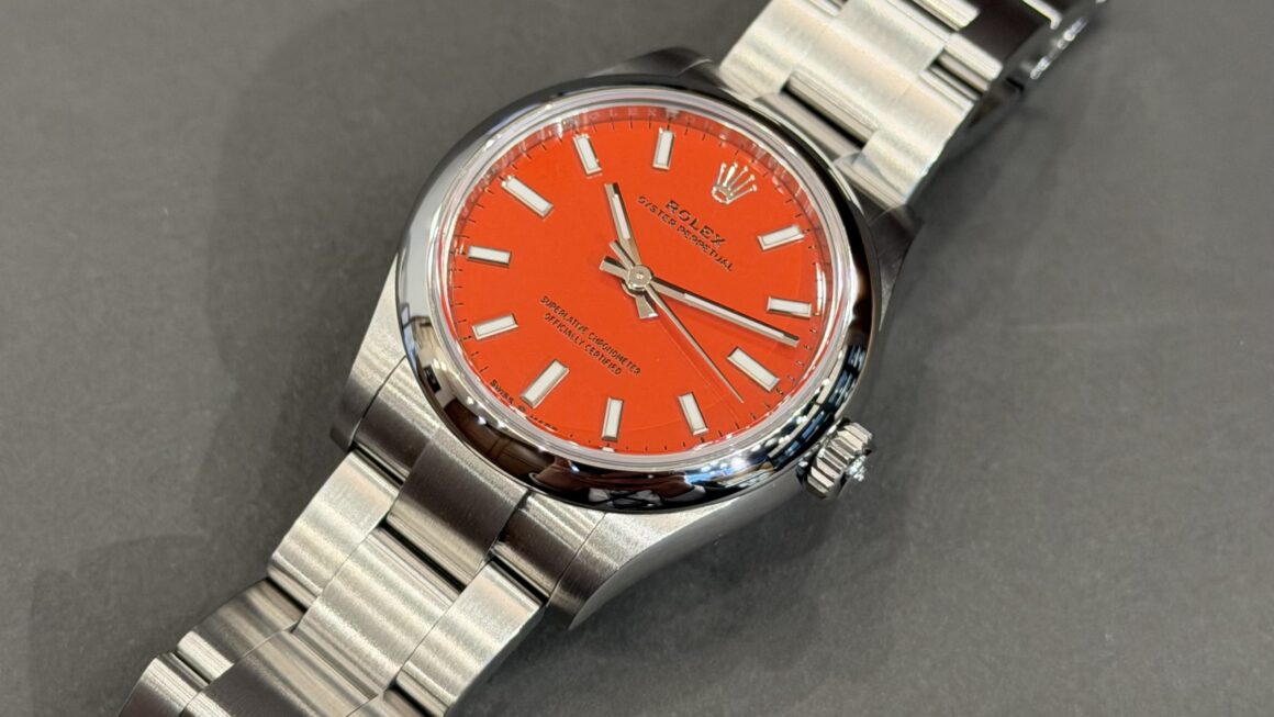 寒い季節には暖かみのあるダイヤルを　Ref.277200