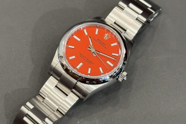 寒い季節には暖かみのあるダイヤルを　Ref.277200