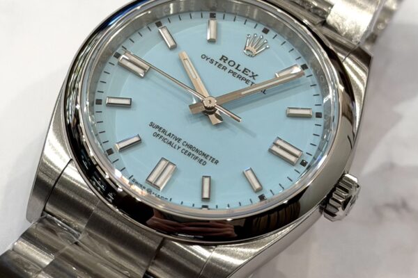 不動の人気ダイヤル　Ref.126000